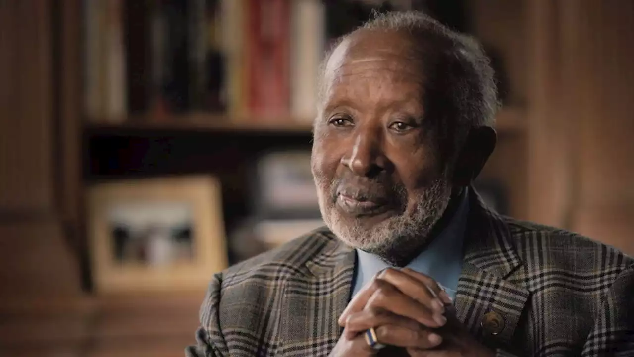 Clarence Avant Dies: “Godfather Of Black Music” Was 92