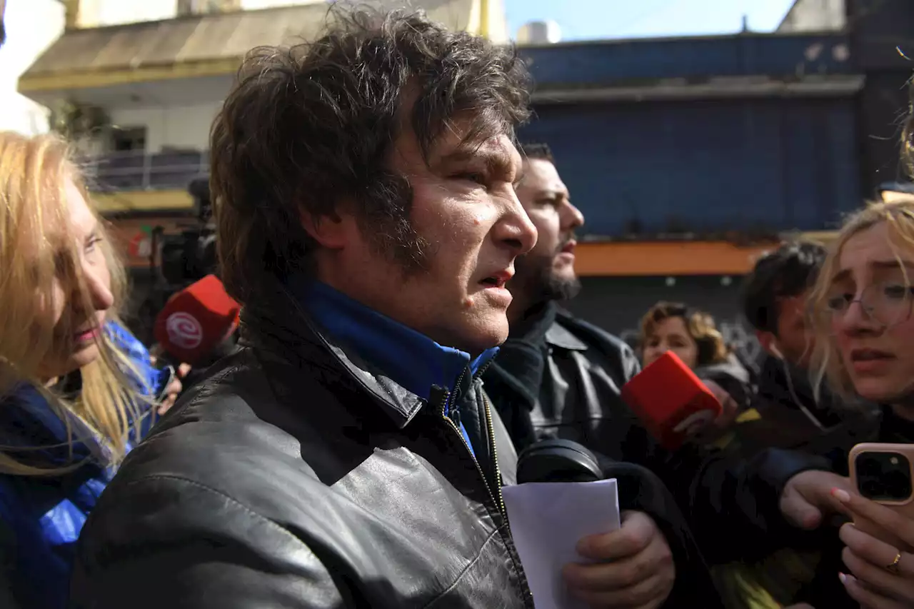 Javier Milei, el candidato de derecha que lidera las primarias en Argentina