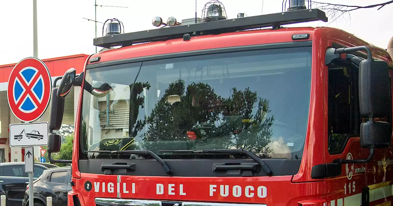 Incendio in una casa di cura di Parma: morta una paziente 62enne, altre 11 persone intossicate - Il Fatto Quotidiano