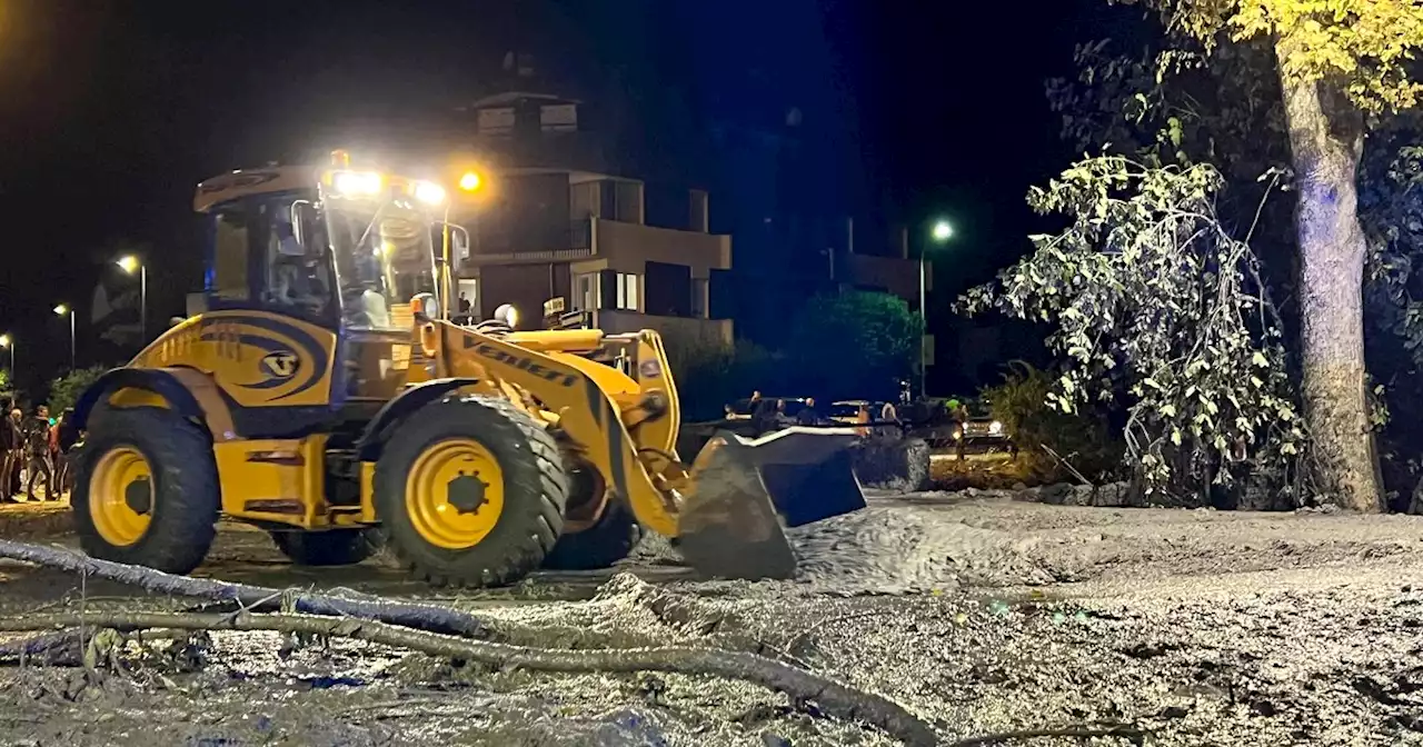 Nubifragio in Val di Susa, frana fa esondare un torrente che travolge Bardonecchia: 5 dispersi e 120 sfollati. Le grida: 'Scappate' - Il Fatto Quotidiano