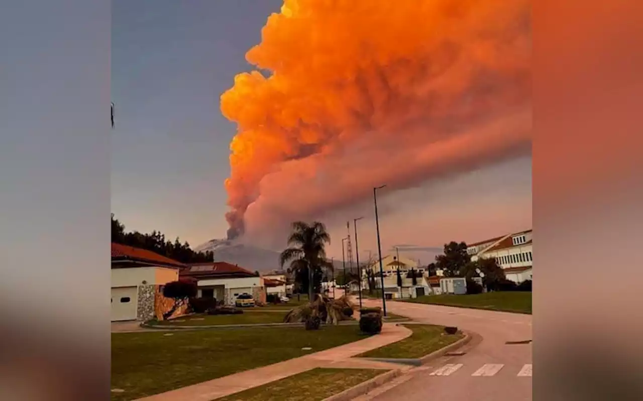 Gunung berapi Etna meletus, lapangan terbang tutup sementara