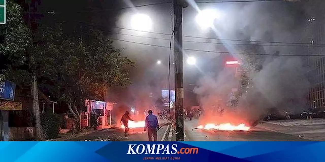 Rusuh di Dago Bandung, Polisi Tembakan Gas Air Mata