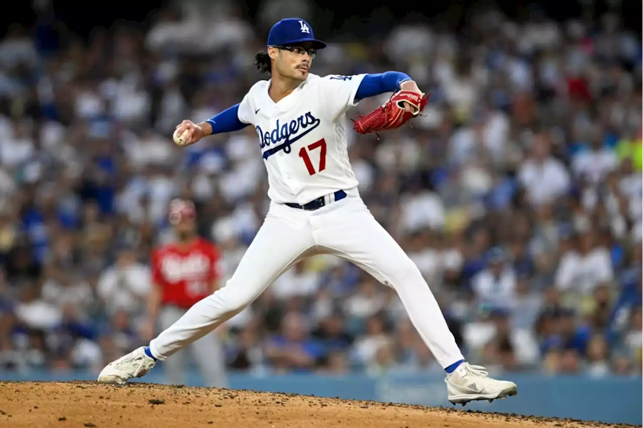 Dodgers lose pitcher Joe Kelly to elbow injury