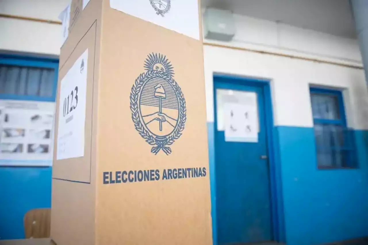 Qué pasa si no voto hoy en las PASO o si estoy en el exterior