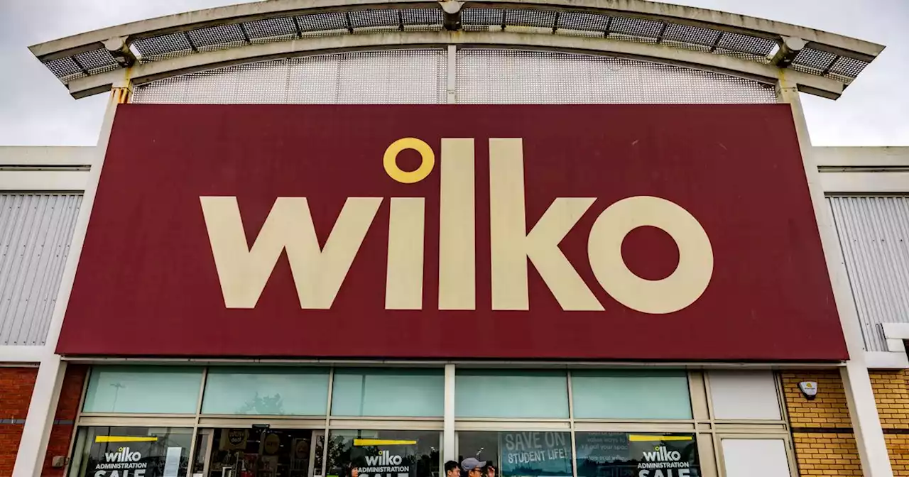 Wilko puts up administration sale signs on Lancs retail park