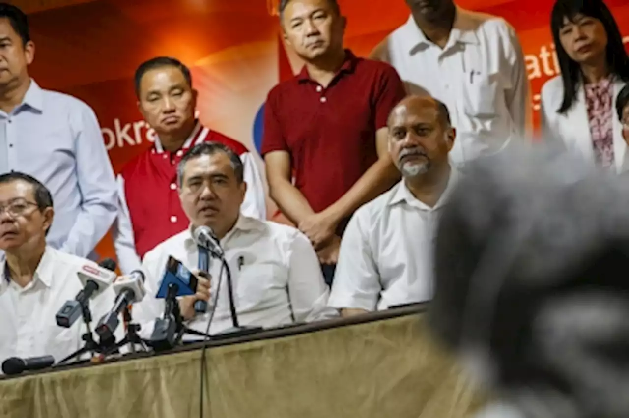 DAP sec-gen mum over calls for Zahid to step down as Umno president