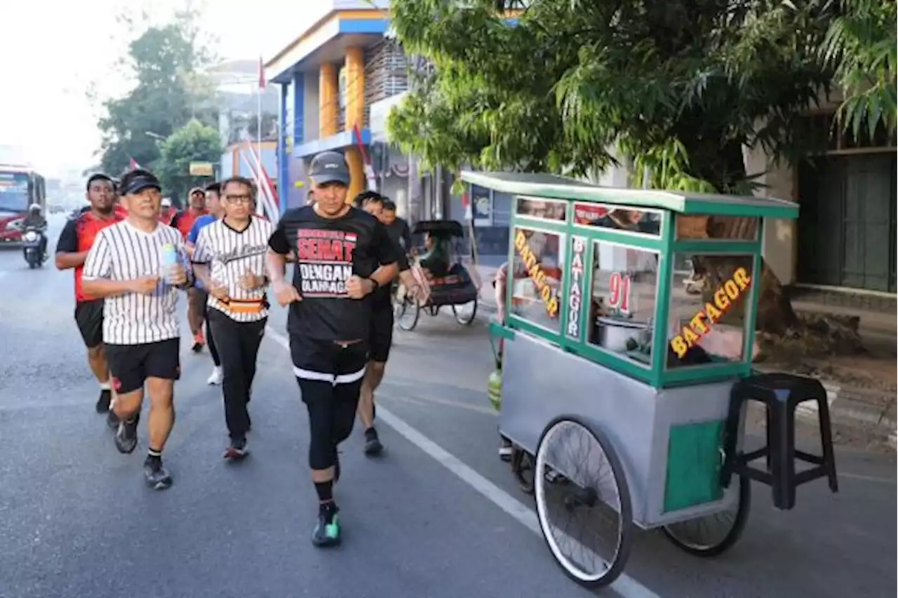 Ganjar Harap Jateng Anniversary Run 2023 Cetak Bangsa yang Sehat