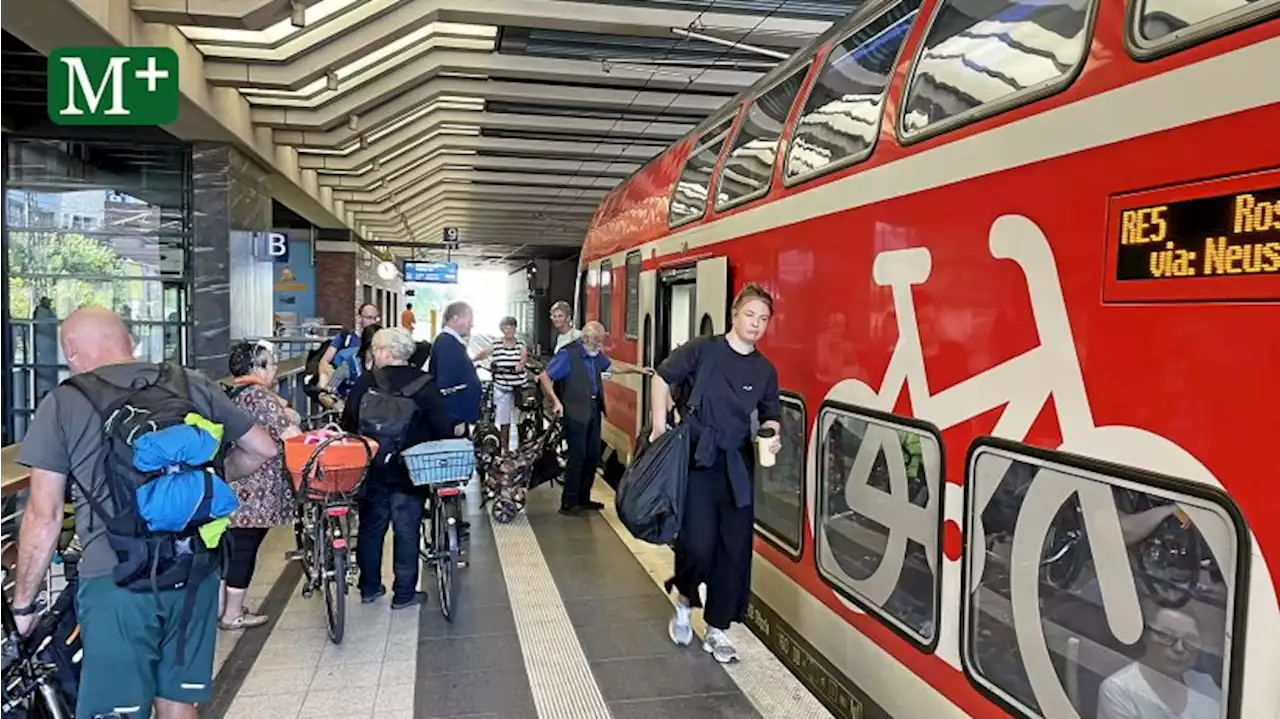 Ärger um Deutschlandticket: Nahverkehrs-Chaos und überfüllte Züge an die Ostsee