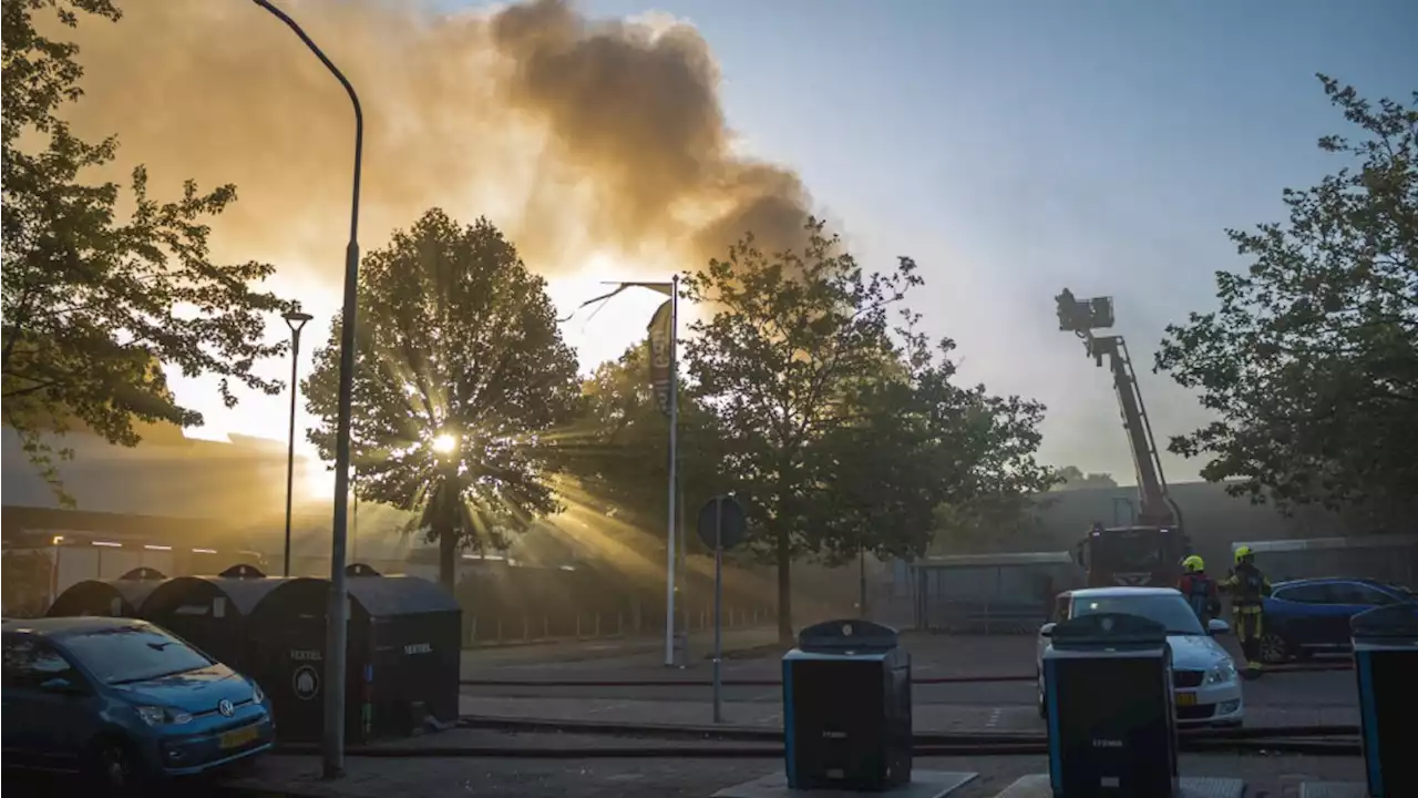 Omwonenden blikken terug op felle brand bij Haarlemse supermarkt: 'Het was wel even schrikken'