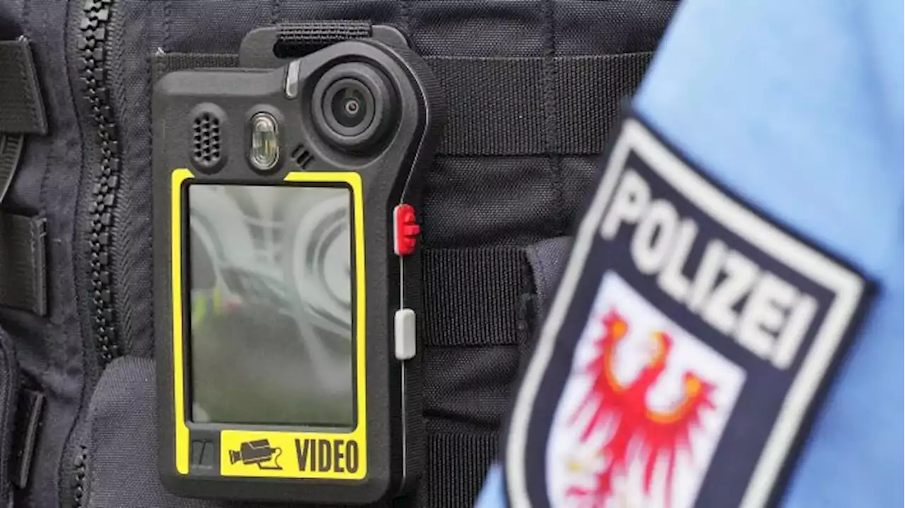 Mehr als 100 Bodycam-Einsätze bei Brandenburger Polizei