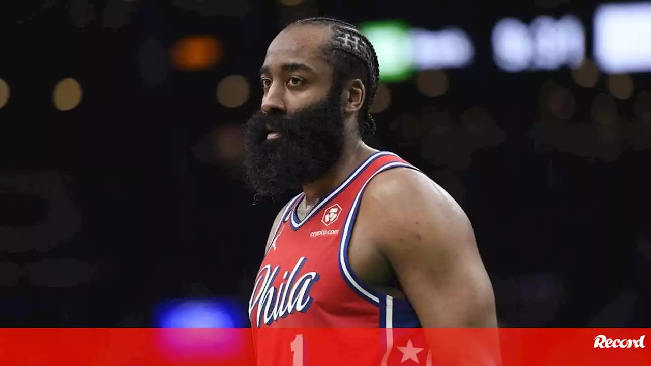 James Harden em guerra aberta com diretor geral dos Philadelphia 76ers: «É um mentiroso»