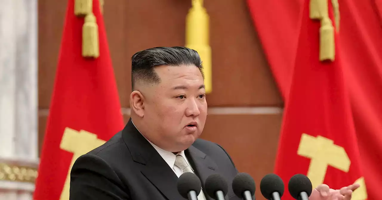 Kim Jong-un ordena aumento na produção de mísseis