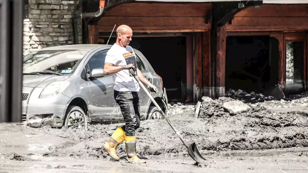 Mudslide smashes through Italian town of Bardonecchia