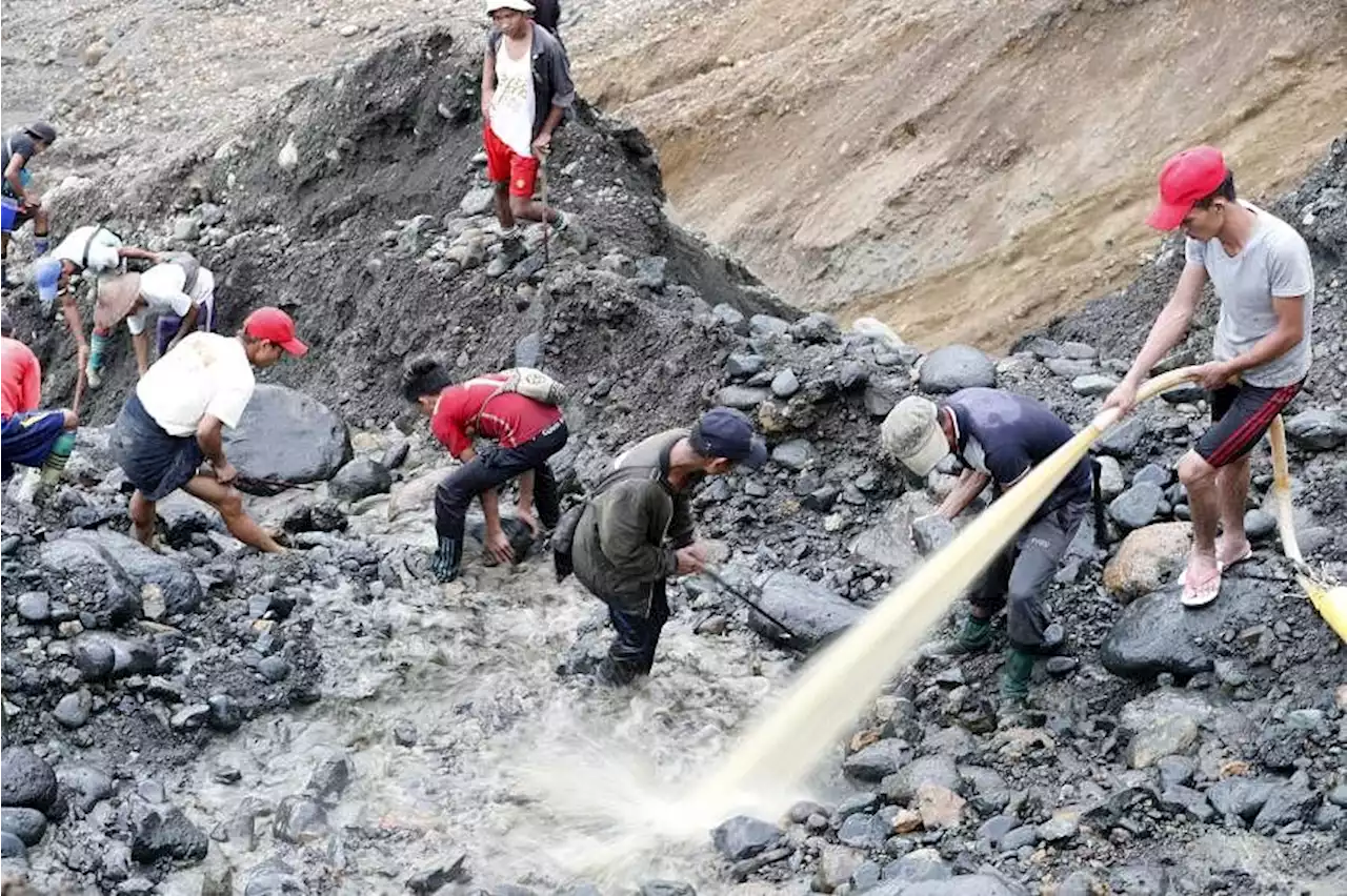 At least 25 missing after northern Myanmar jade mine landslide