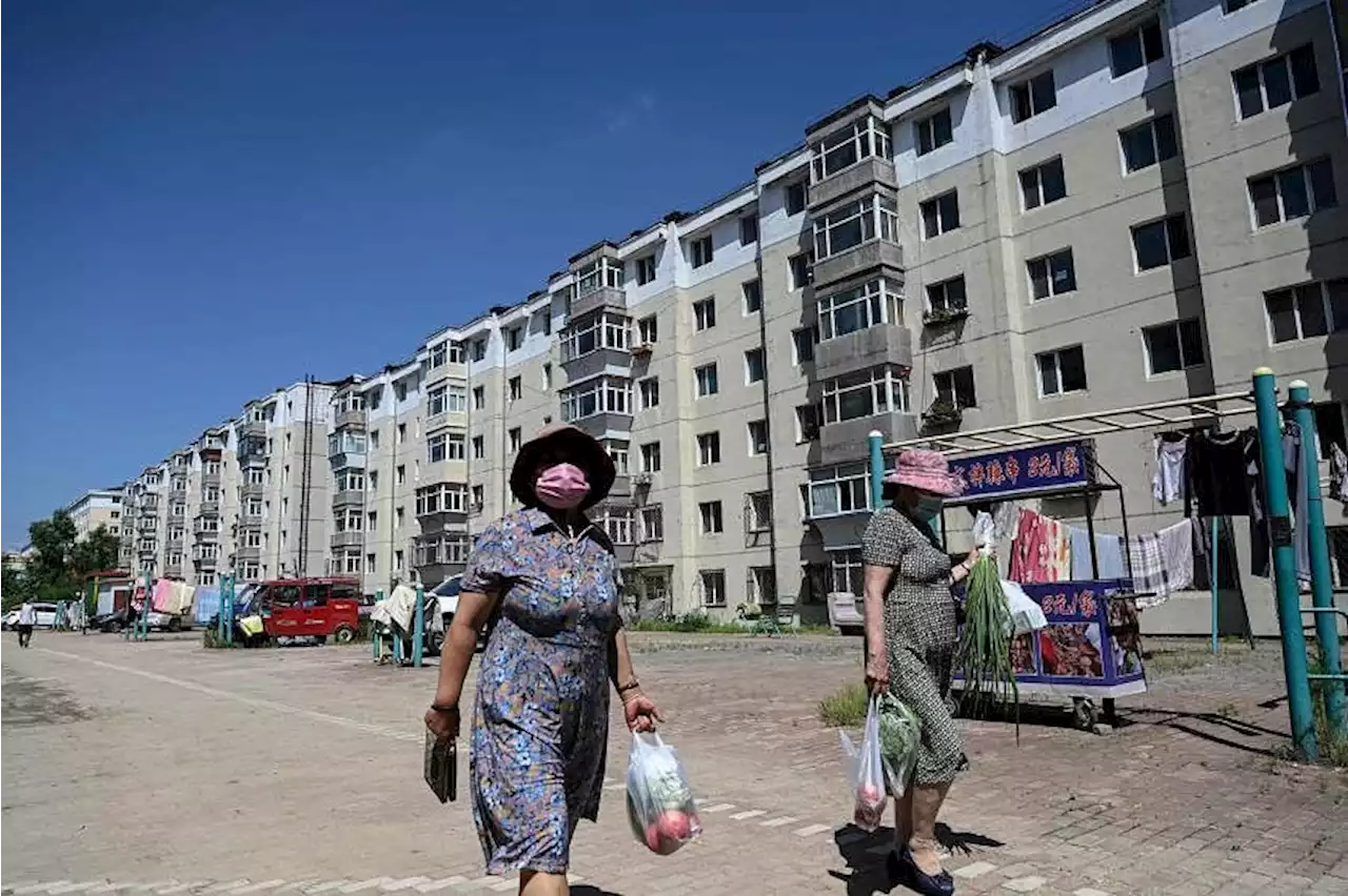 China’s economic recovery faces fresh risks from property crisis