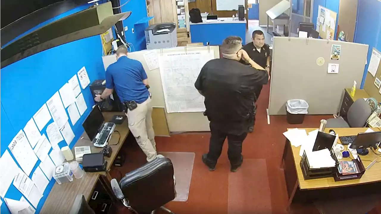 WATCH: Video Shows Kansas Cops Raid Newspaper Office