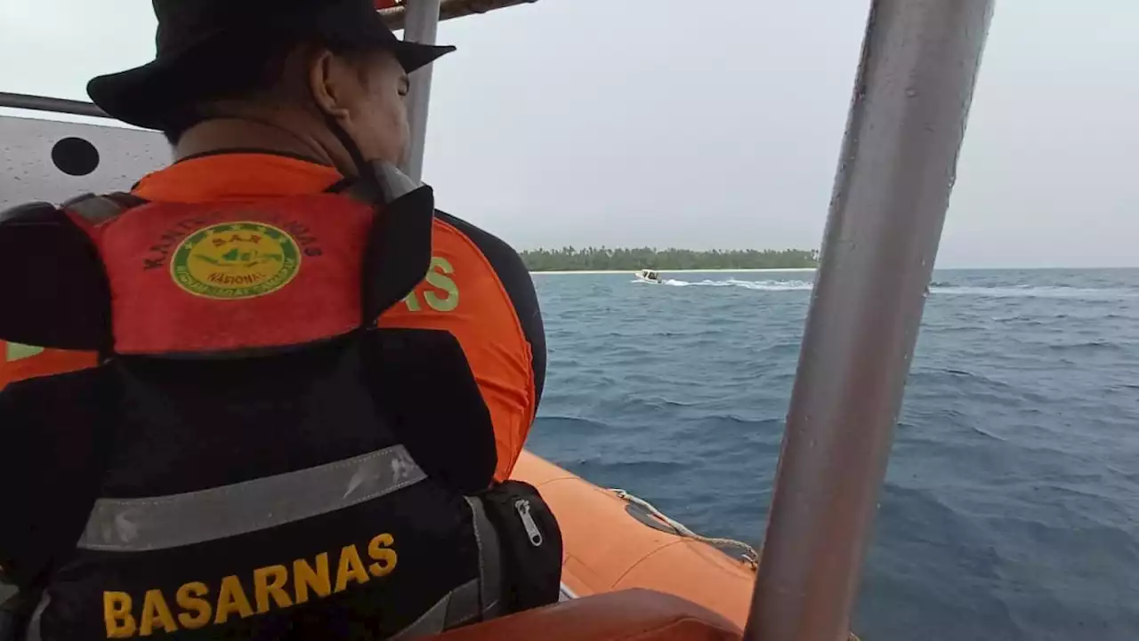 4 Australians, 3 Indonesians missing after boat loses contact off Sumatra