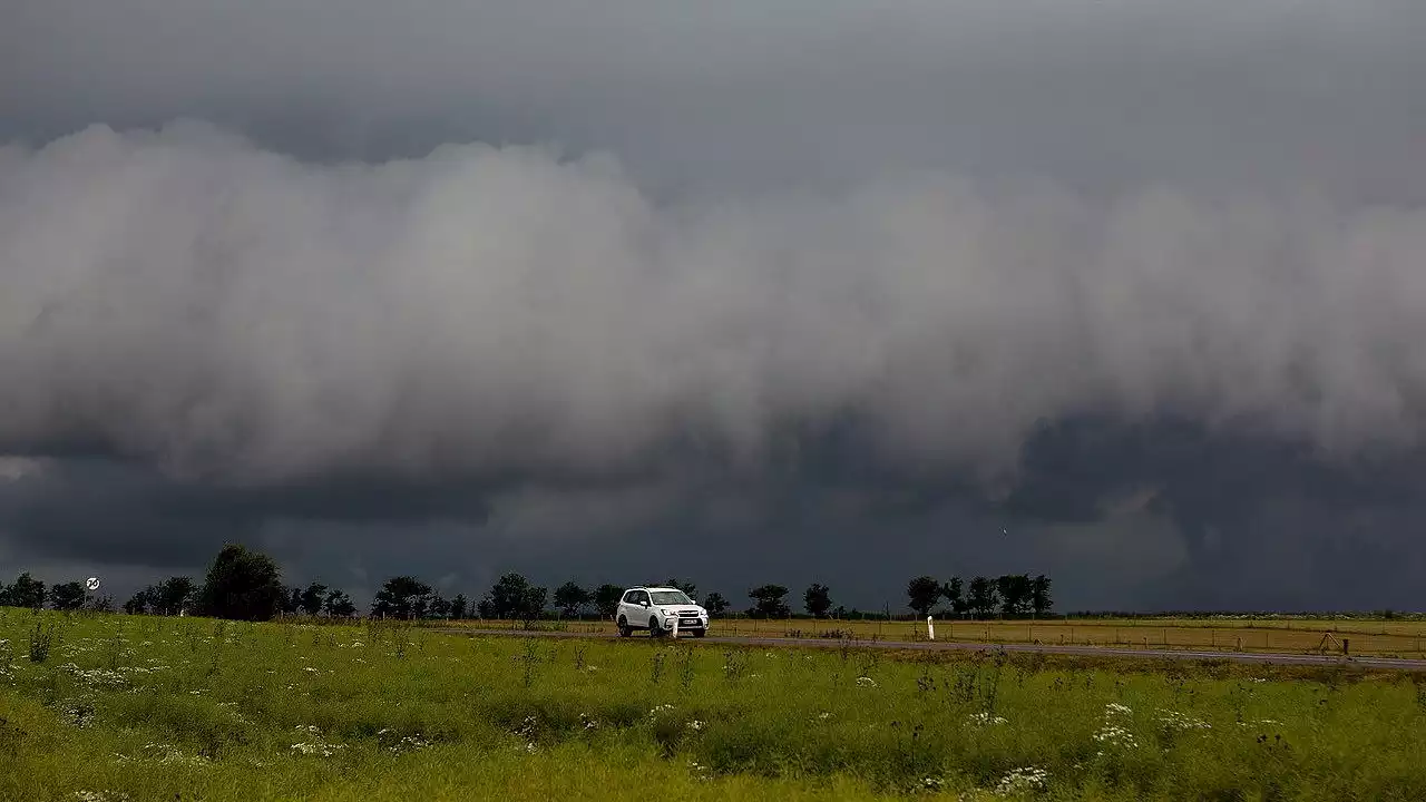 Kraftige regn- og tordenbyger kan ramme tirsdag