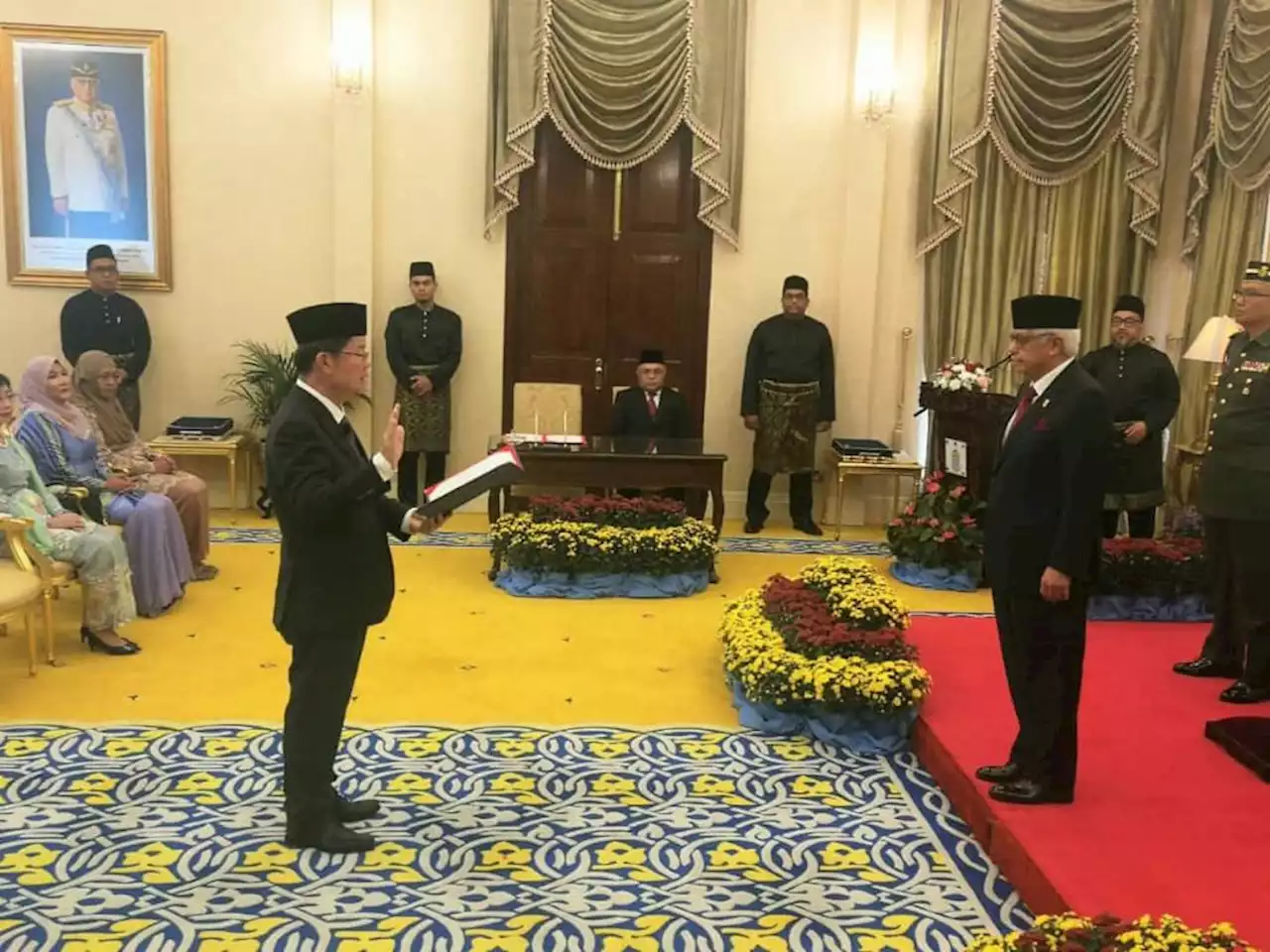 Kon Yeow angkat sumpah Ketua Menteri semalam, lima lagi minggu ini