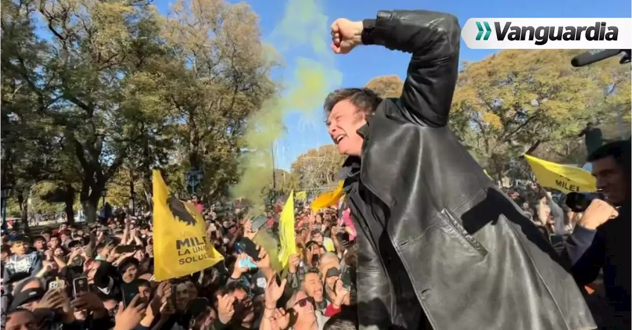 Javier Milei lidera las elecciones primarias en Argentina