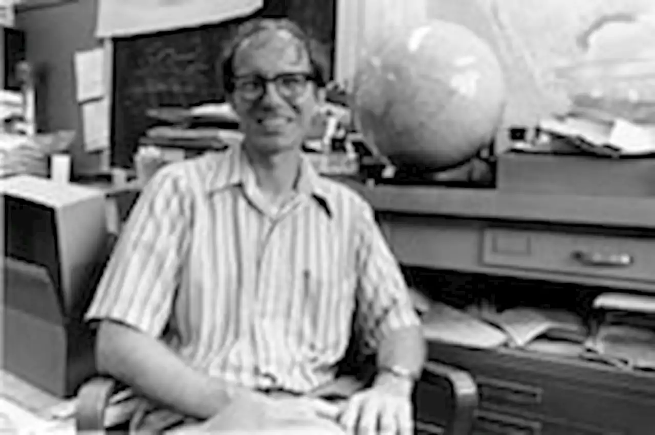 W. Jason Morgan, scientist at forefront of plate tectonics theory, dies at 87