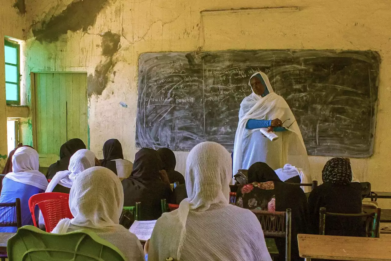 لجنة المعلمين السودانيين تطالب بتحديد مصير أكثر من 500 ألف طالب