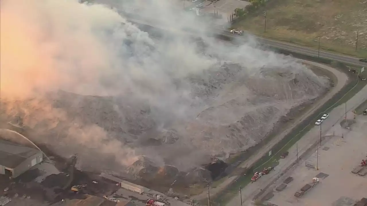 Houston mulch fire could take a week to extinguish, officials say