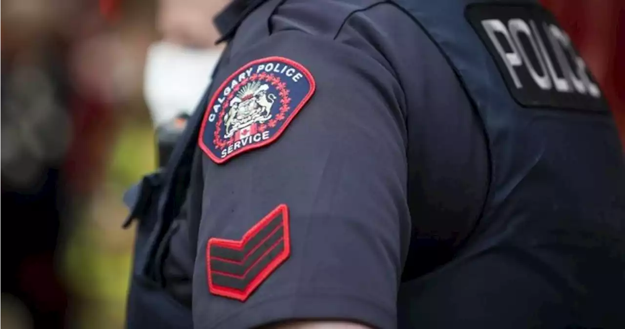 3 suspects charged in armed robbery of Calgary consignment store