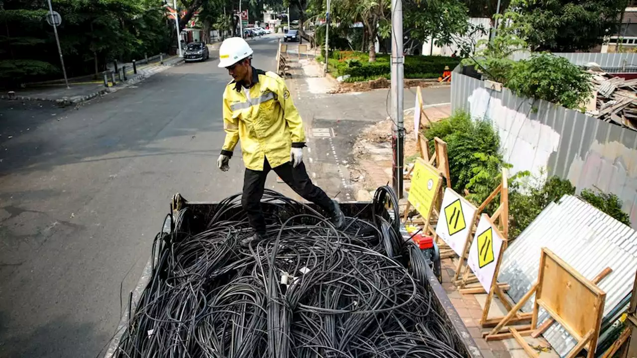 DKI Targetkan Perapian Kabel Semrawut dalam Sebulan