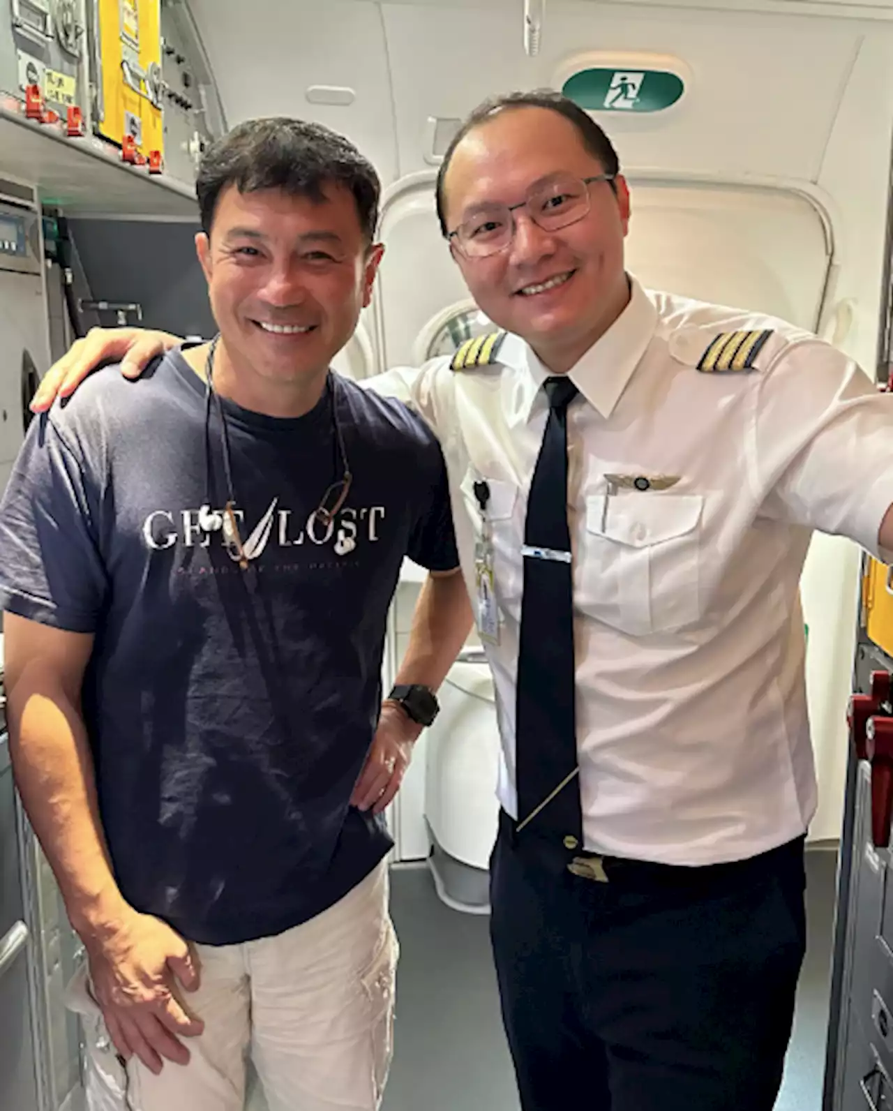 Darren Lim meets ex-Mediacorp colleague Jerry Yeo on flight, says he's 'happy to know he (Jerry) is not acting as a pilot. He is for real.”