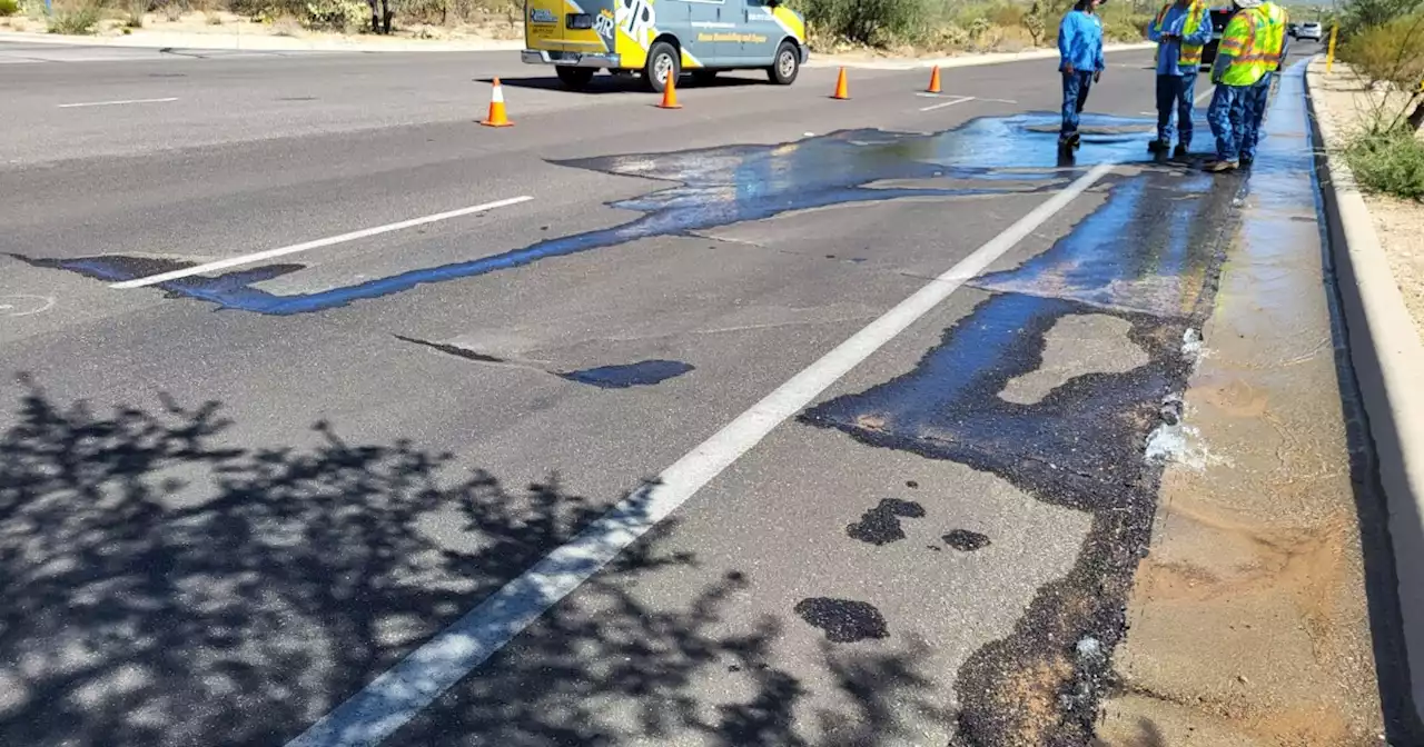 Tucson Water repairing water line break in Marana