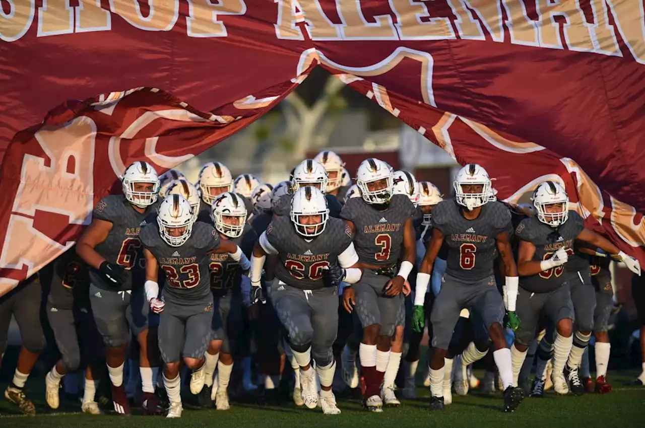 Daily News’ high school football schedule for Week 0, Aug. 17-19