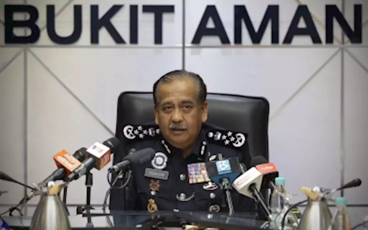 IGP: Cops will summon Kedah MB Sanusi for displaying ballot paper