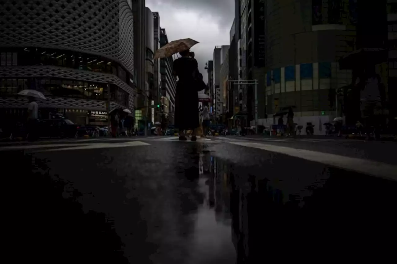 Typhoon Lan makes landfall in Japan