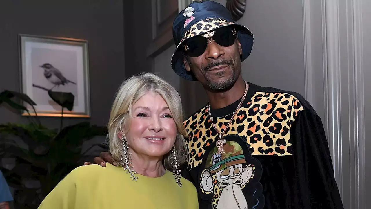 Martha Stewart and Snoop Dogg Featured Together in 'Keto Gummies for Weight Loss' Ad Scam