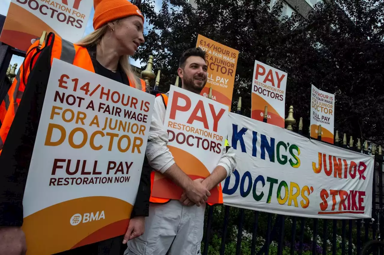 There are no winners in these NHS doctor strikes