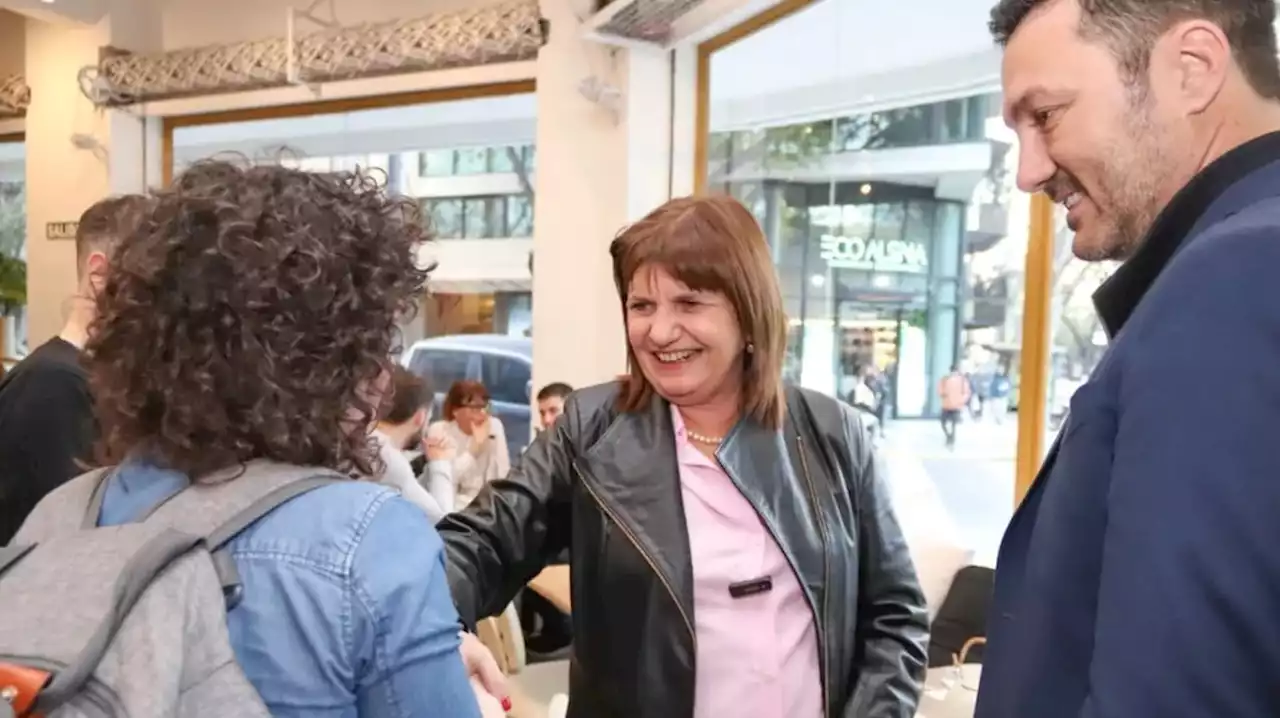 Después de una reunión con su equipo, Bullrich tuvo su primera actividad de campaña post PASO