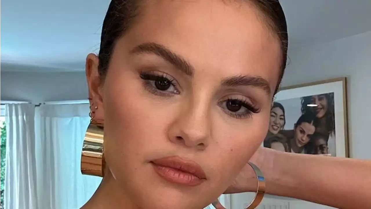 Selena Gómez estrenó corset escotadísimo y beauty look para imitar