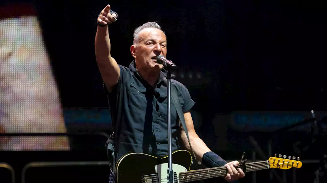 Bruce Springsteen postpones 2 Philadelphia shows due to illness