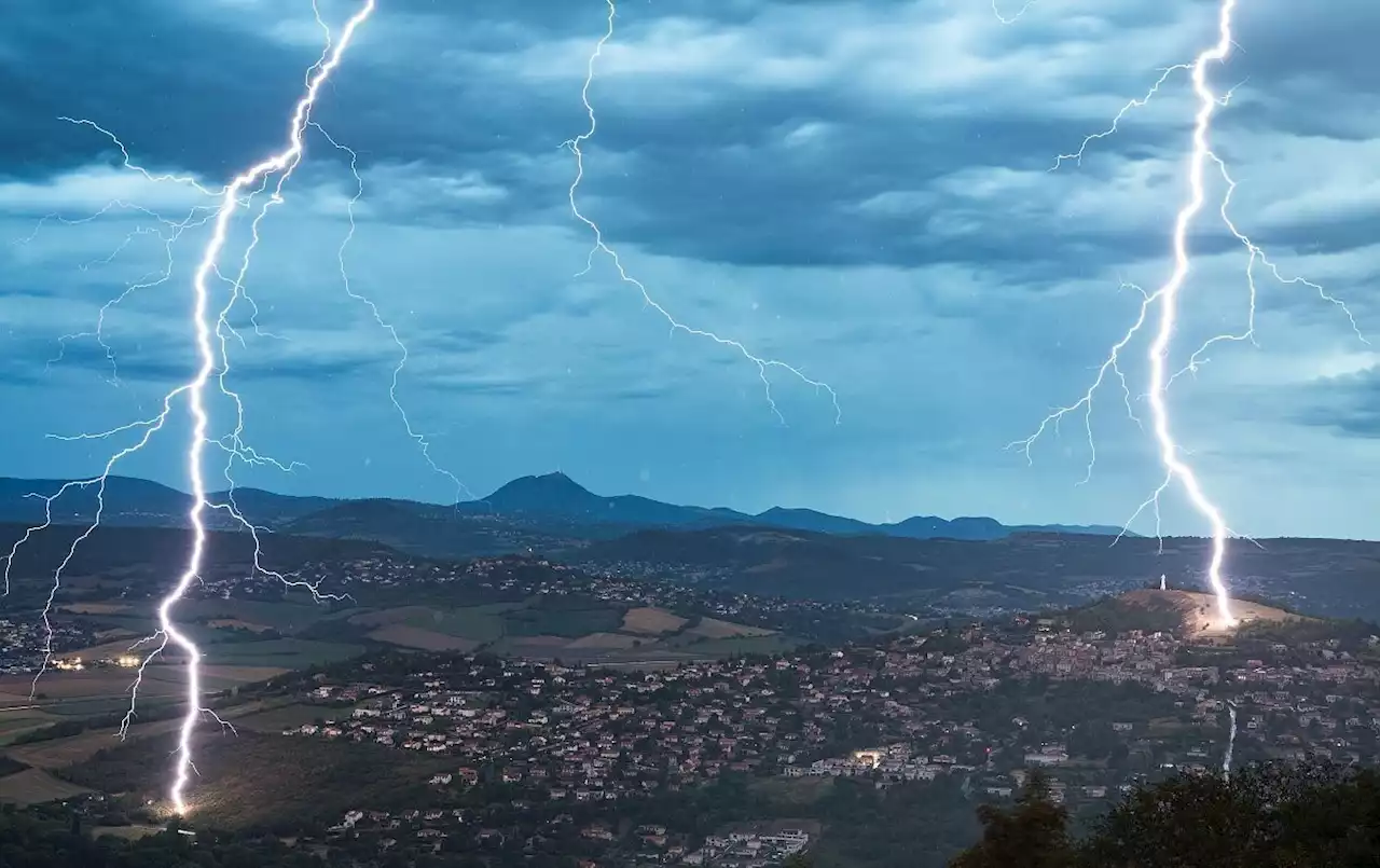 Chasseur d'orages à Clermont, il raconte sa photo incroyable d'éclairs