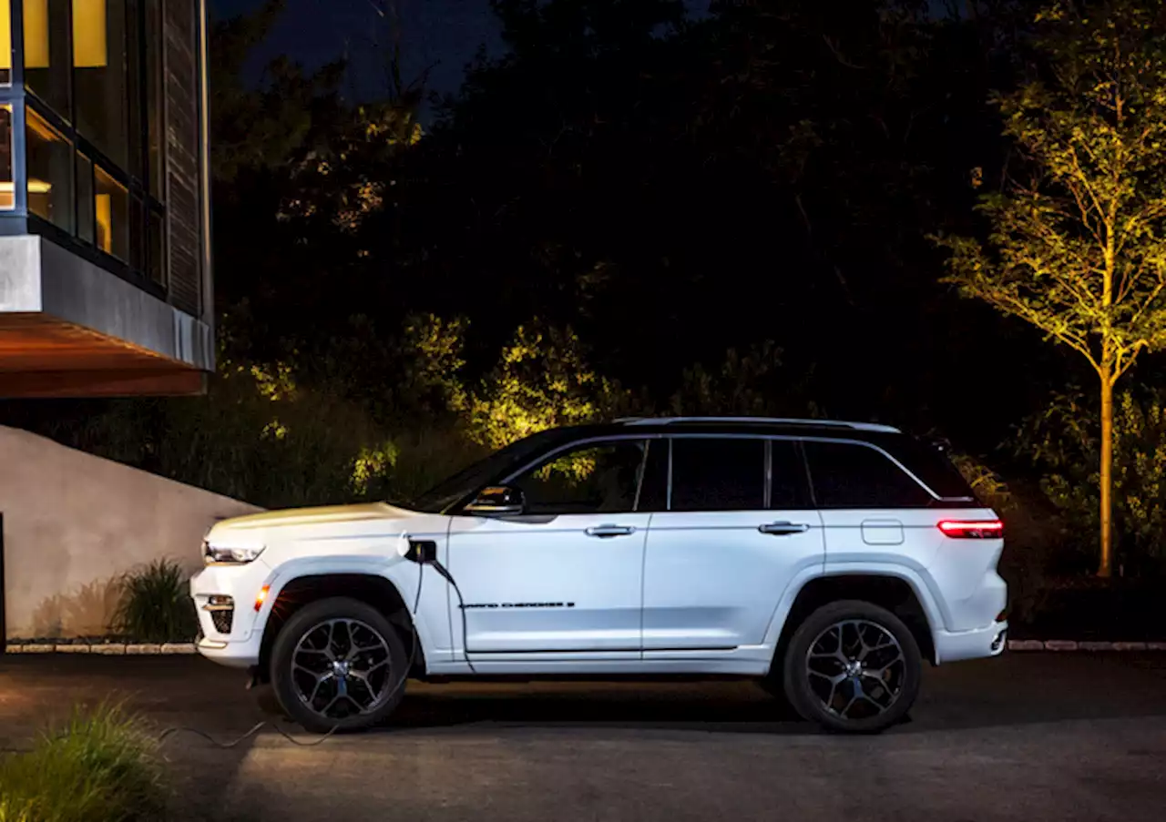 Jeep accelera con Grand Cherokee 4xe verso zero emissioni - Novità e Anticipazioni