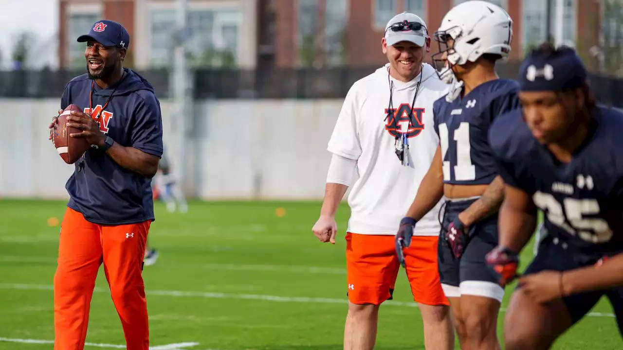 Auburn's running back room is deep, just how Cadillac Williams likes it