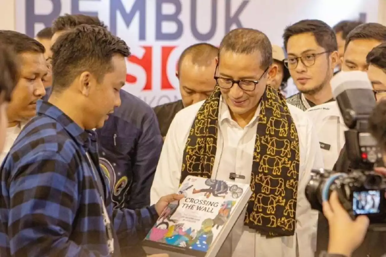 Sandiaga serahkan cawapres Ganjar ke pimpinan parpol koalisi