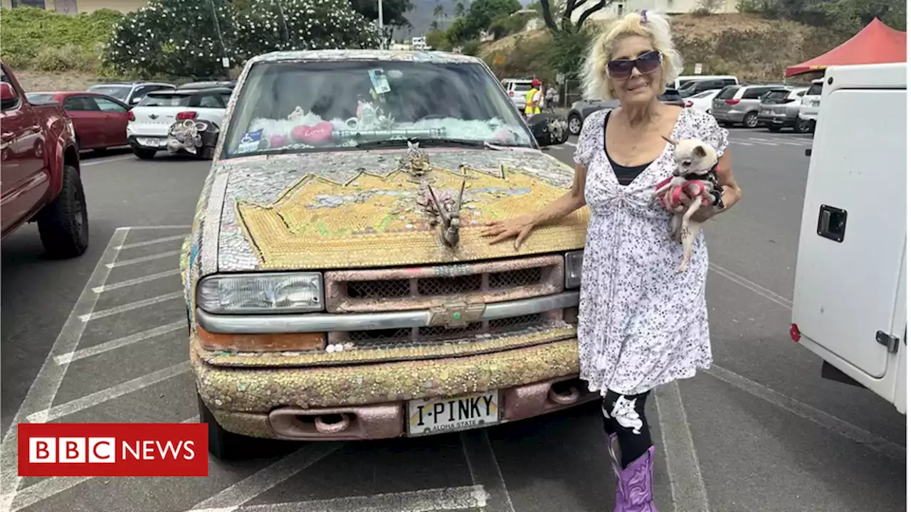 Como idosa salvou vidas com sua caminhonete rosa durante incêndio no Havaí