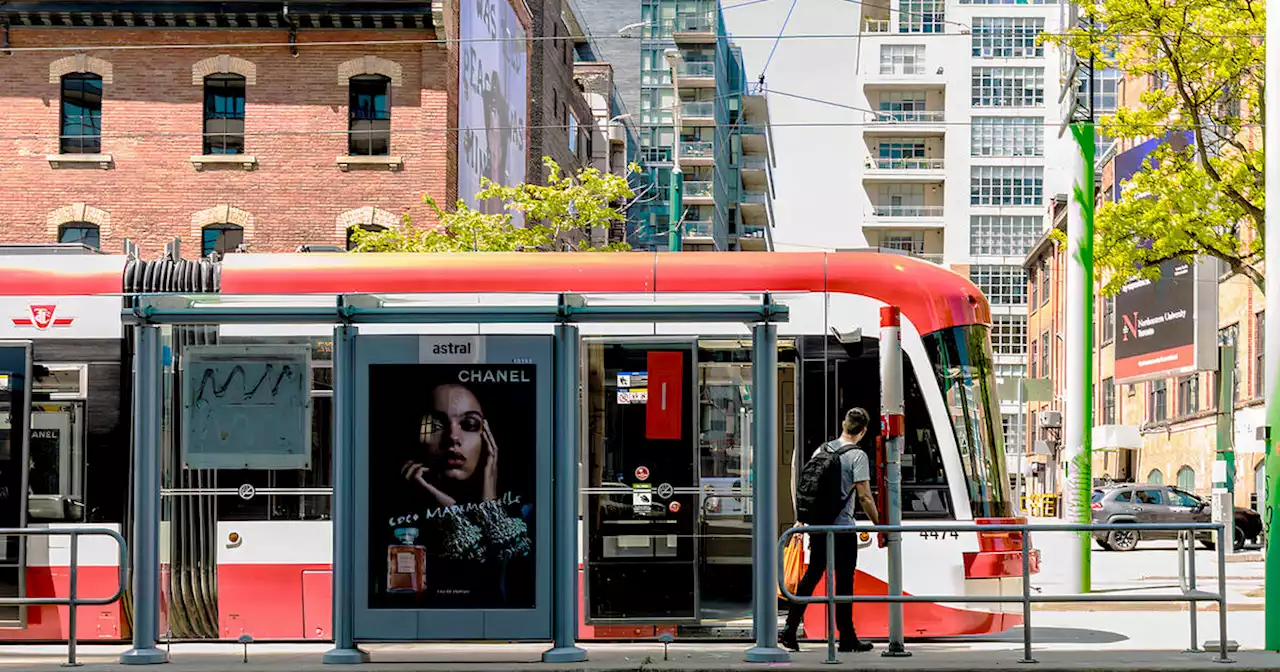 People are complaining about the TTC's new credit and debit tap feature already