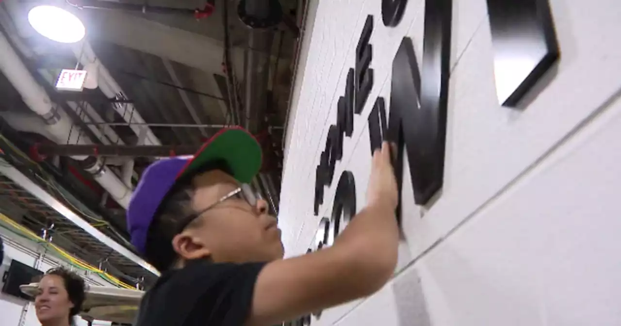 Visually impaired teens have 'eye-opening' experience at White Sox day camp