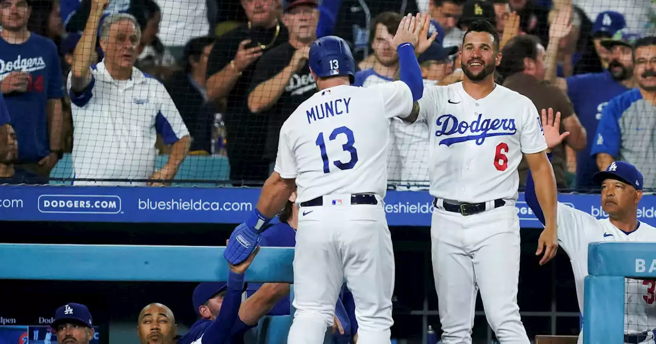 Dodgers win 9th in a row with 6-2 victory over Brewers