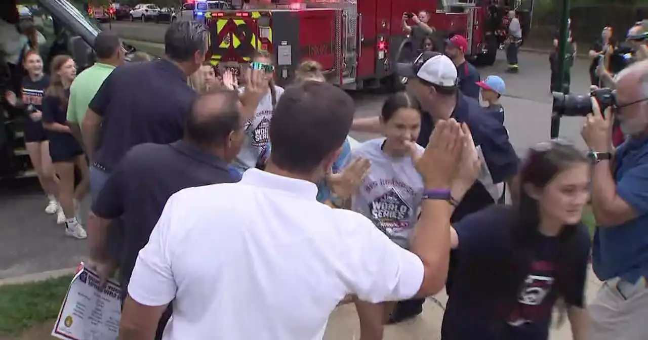 Massapequa squad get's hero's welcome back at home after winning Little League Softball World Series