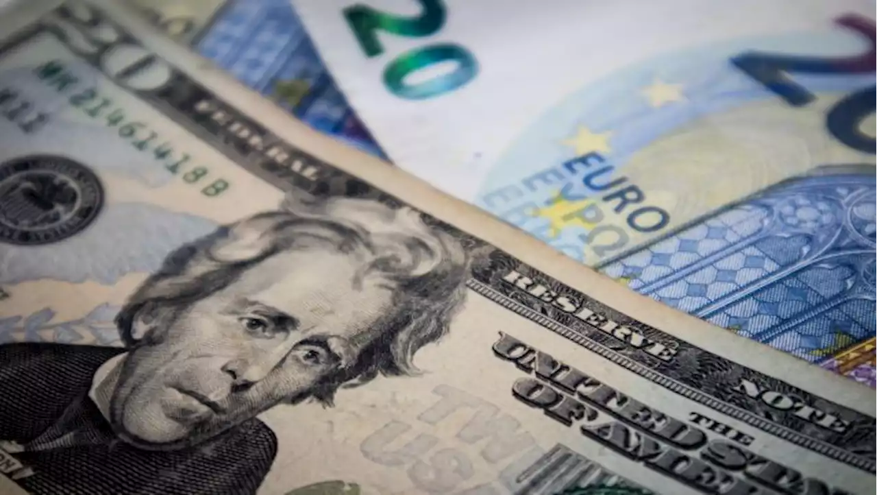 EUR/USD Price Forecast: Euro Under Pressure on Stout US Economic Data