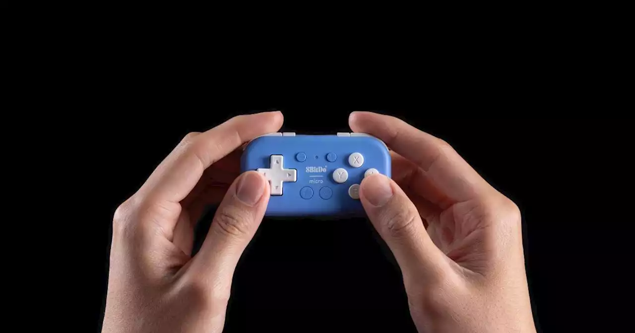 8BitDo stuffed 16 buttons into its hand-crampingly small Micro controller